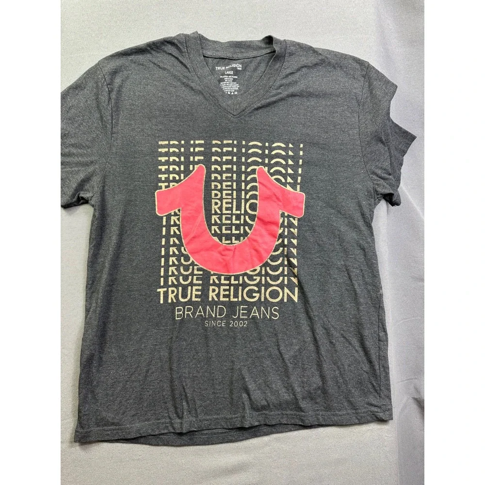 True Religion Mens V-Neck Graphic T-Shirt Gray Red Horseshoe Logo Large